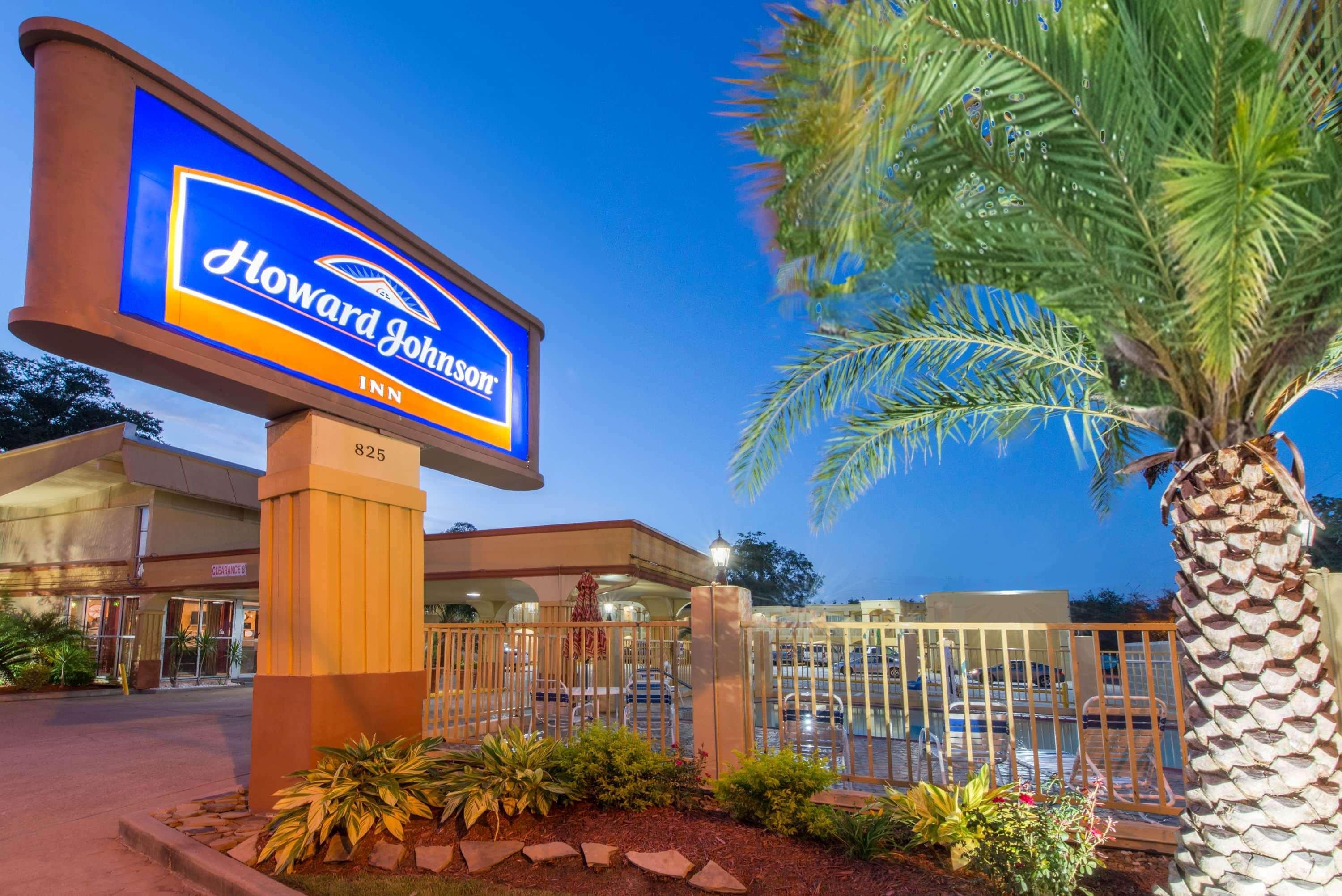 Howard Johnson By Wyndham Historic Lake Charles Zewnętrze zdjęcie